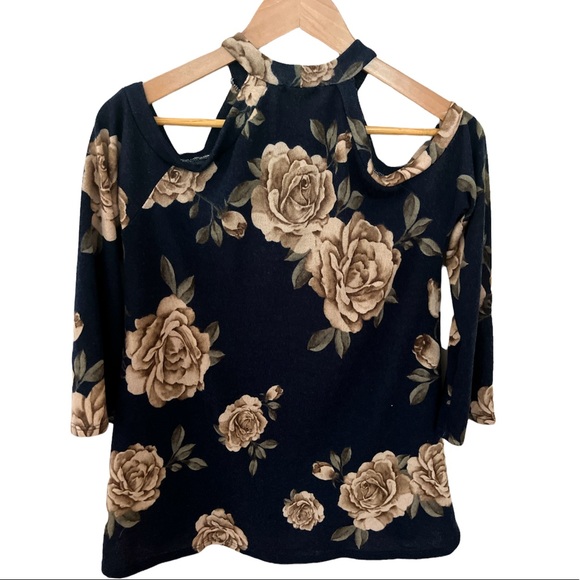 143 Story by Line Up Open Shoulder Top Size Small - Picture 4 of 6